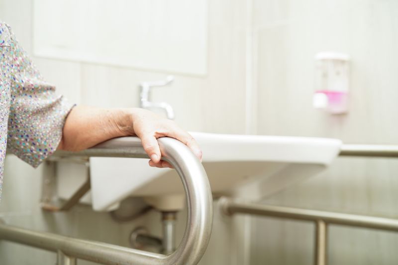 Custom Cabinet Finishing